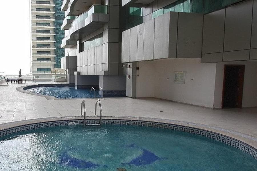 Marina Pinnacle Tower