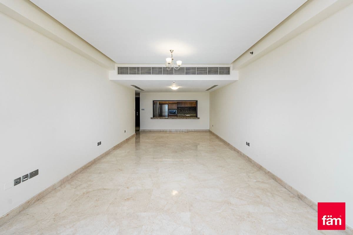 Waterfront | Storage| Spacious | Maids