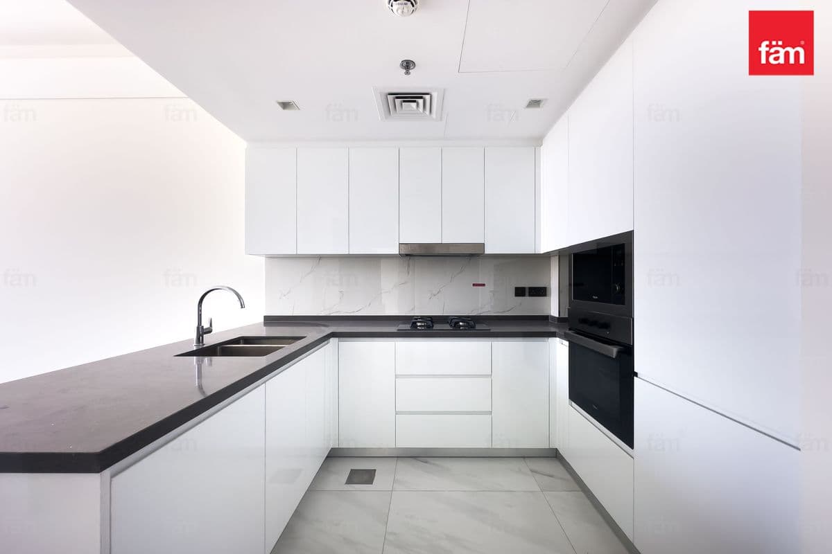 Brand New | Rented Unit | Corner Unit | Negotiable