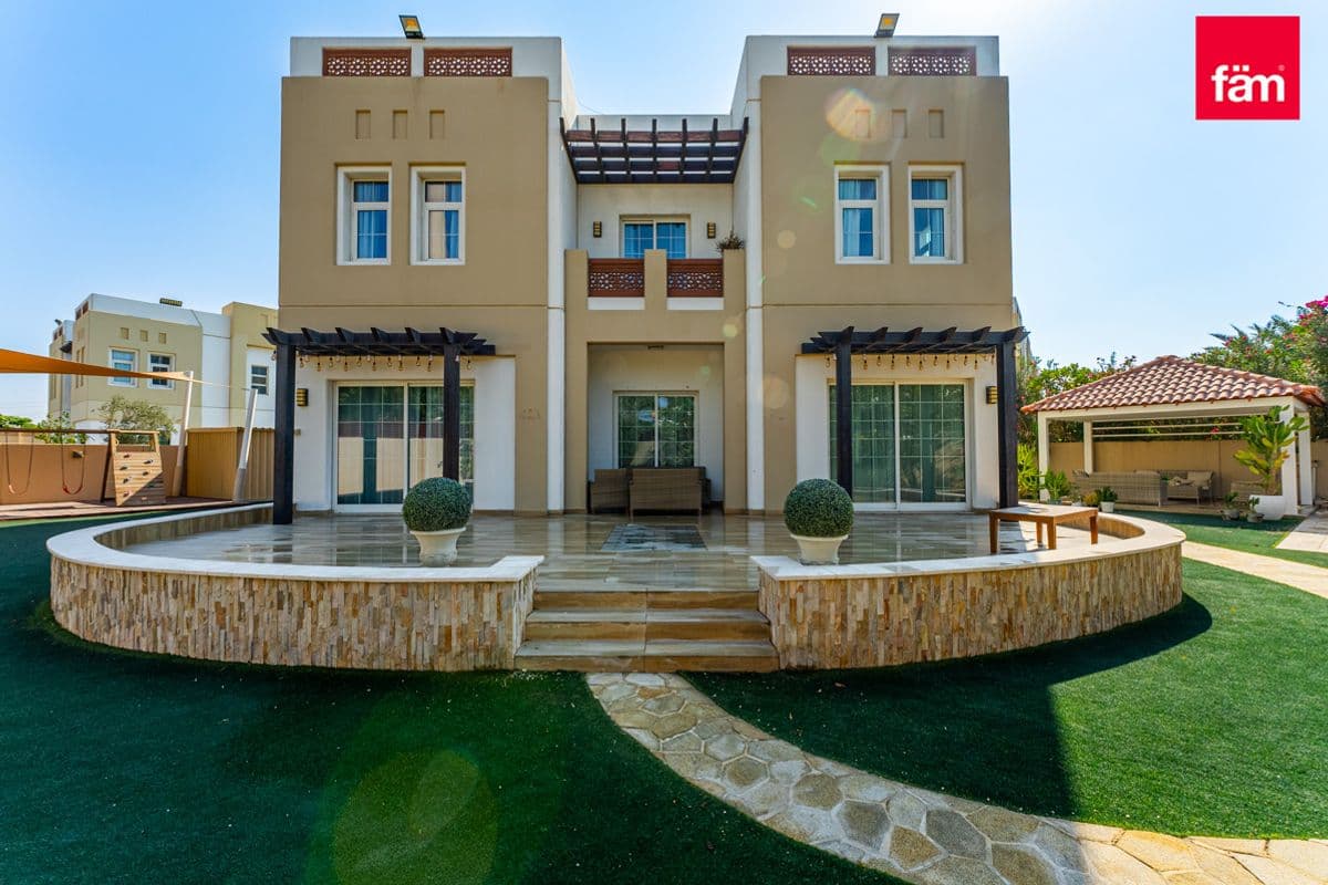 Single Row | Large Plot | Furnished