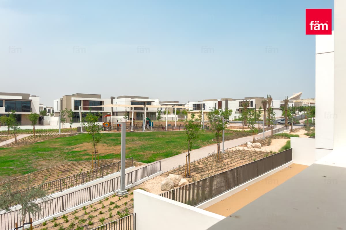 Park View | Single Row | Garden | Vacant