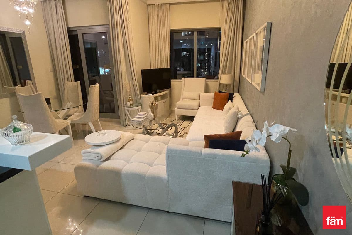 Furnished | Mall Access | Middle Floor
