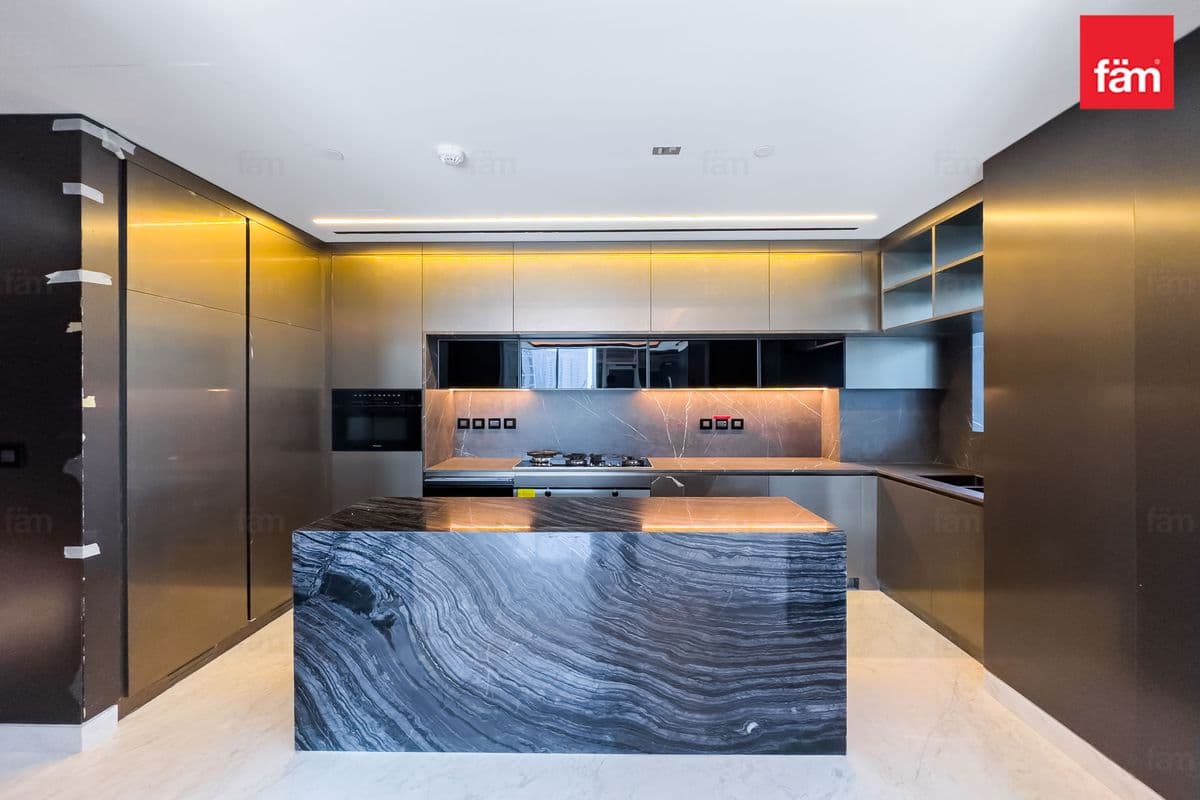Vacant Pay Only 25% Now | Spacious | Luxurious.