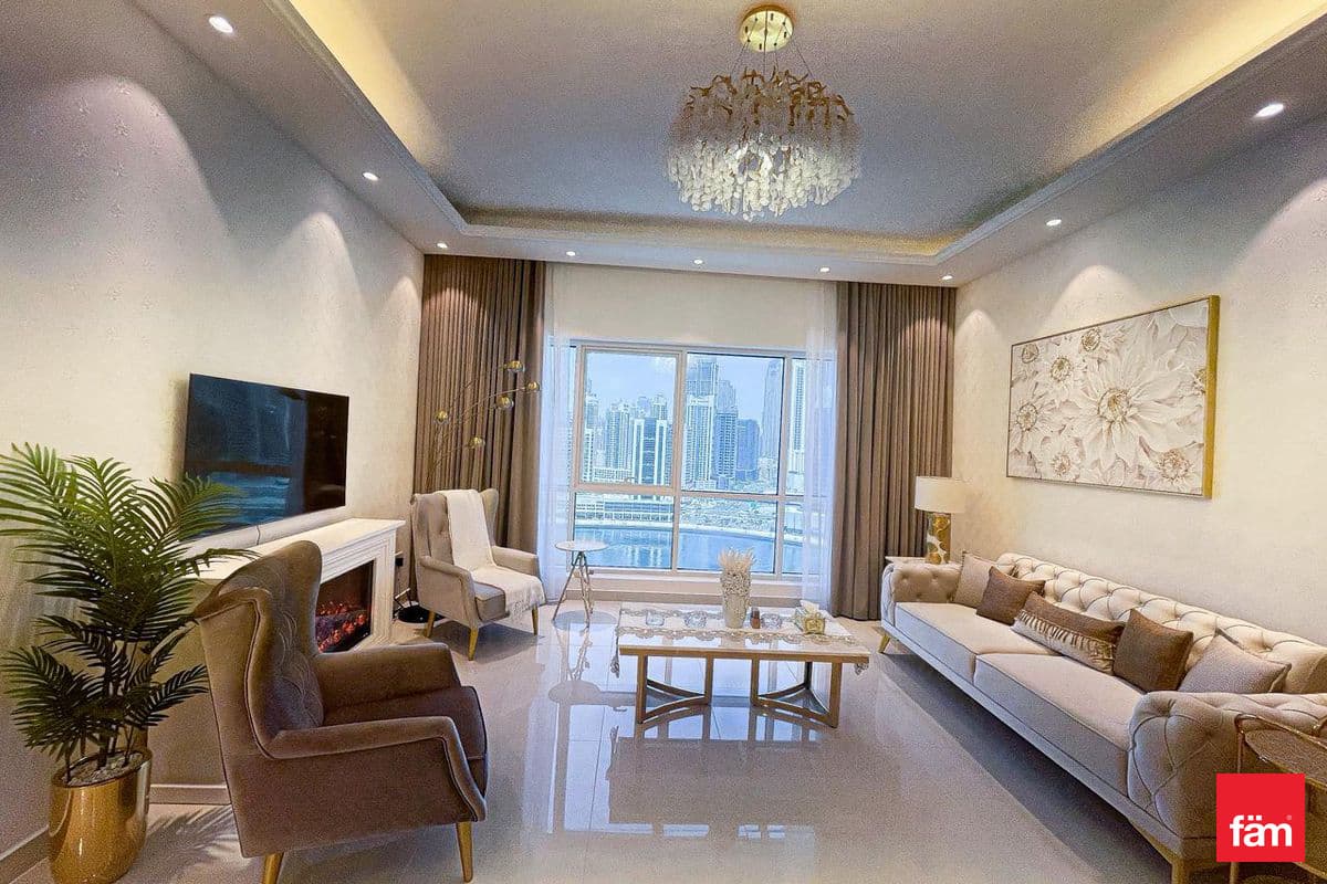 Burj Khalifa & Canal View | High Floor | Furnished