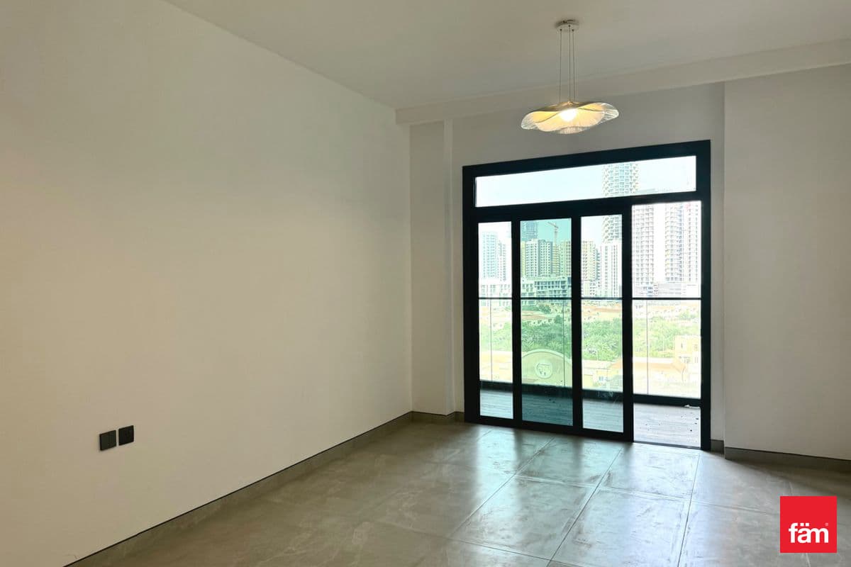 Large Studio | Modern Design | High Roi