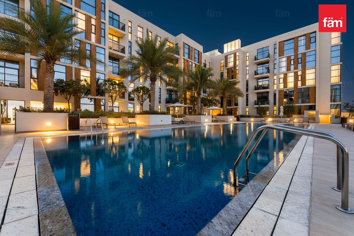 Exclusive |Cozy 2 Bedroom | Private Outdoor Space