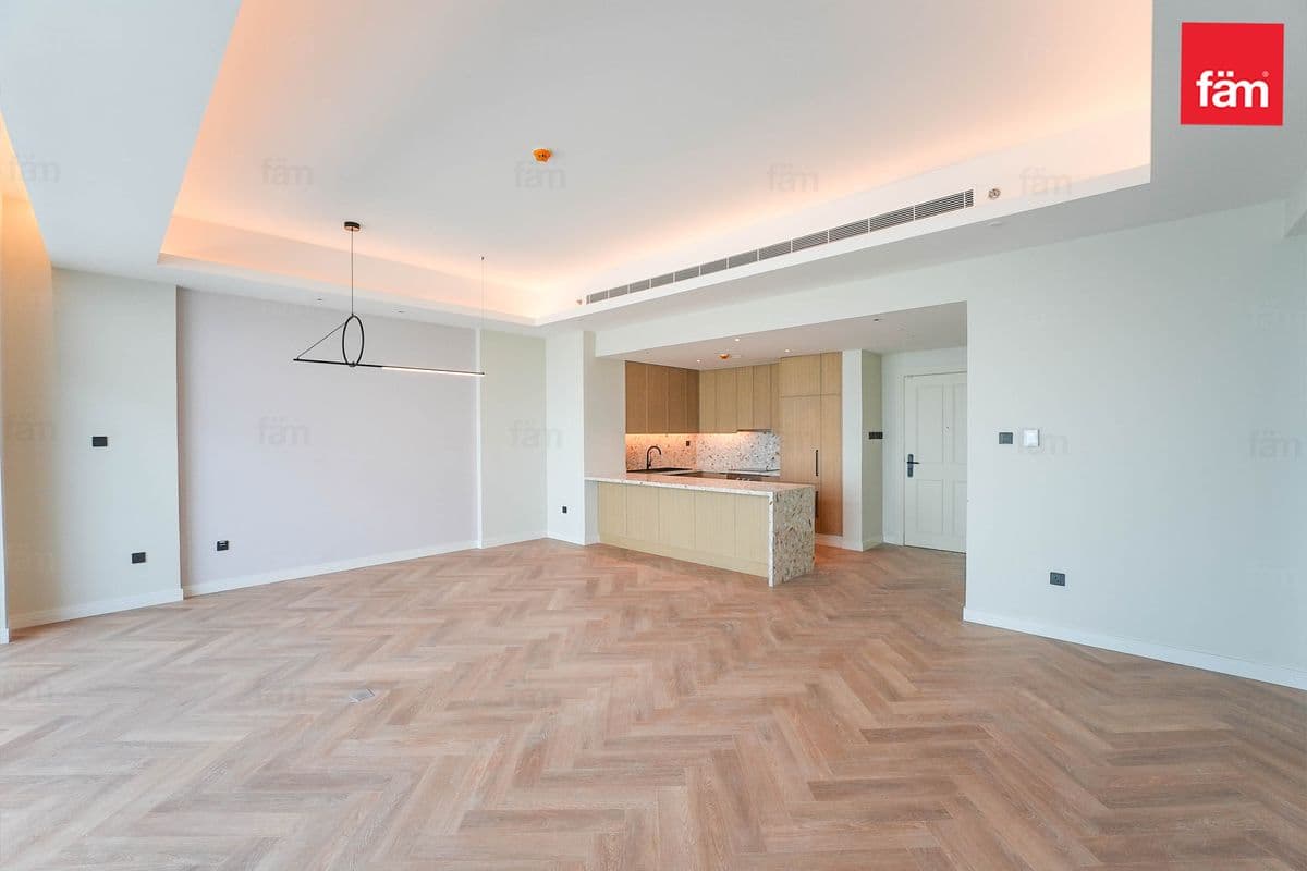 Modern Living | Chiller Free | Large Layout
