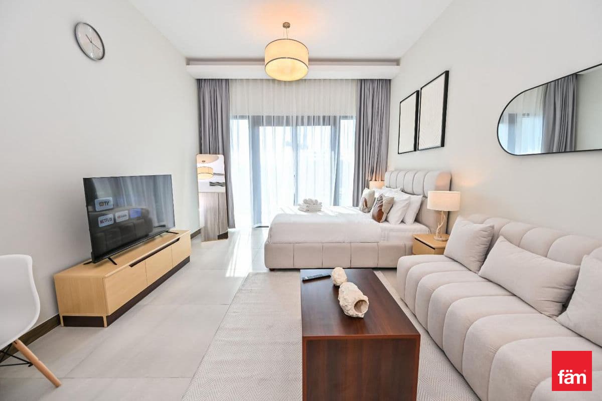 Fully Furnished | High Floor | Upgraded | High ROI