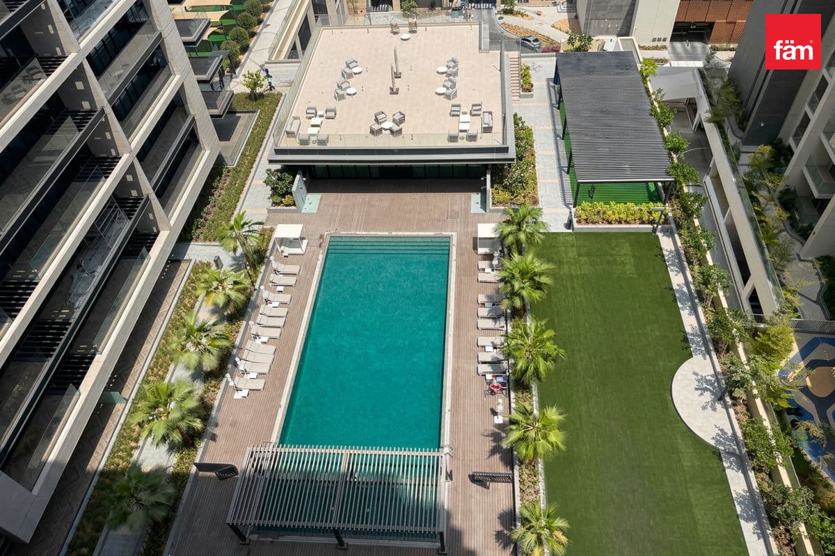 Corner| Pool Views| Brand New| Premium