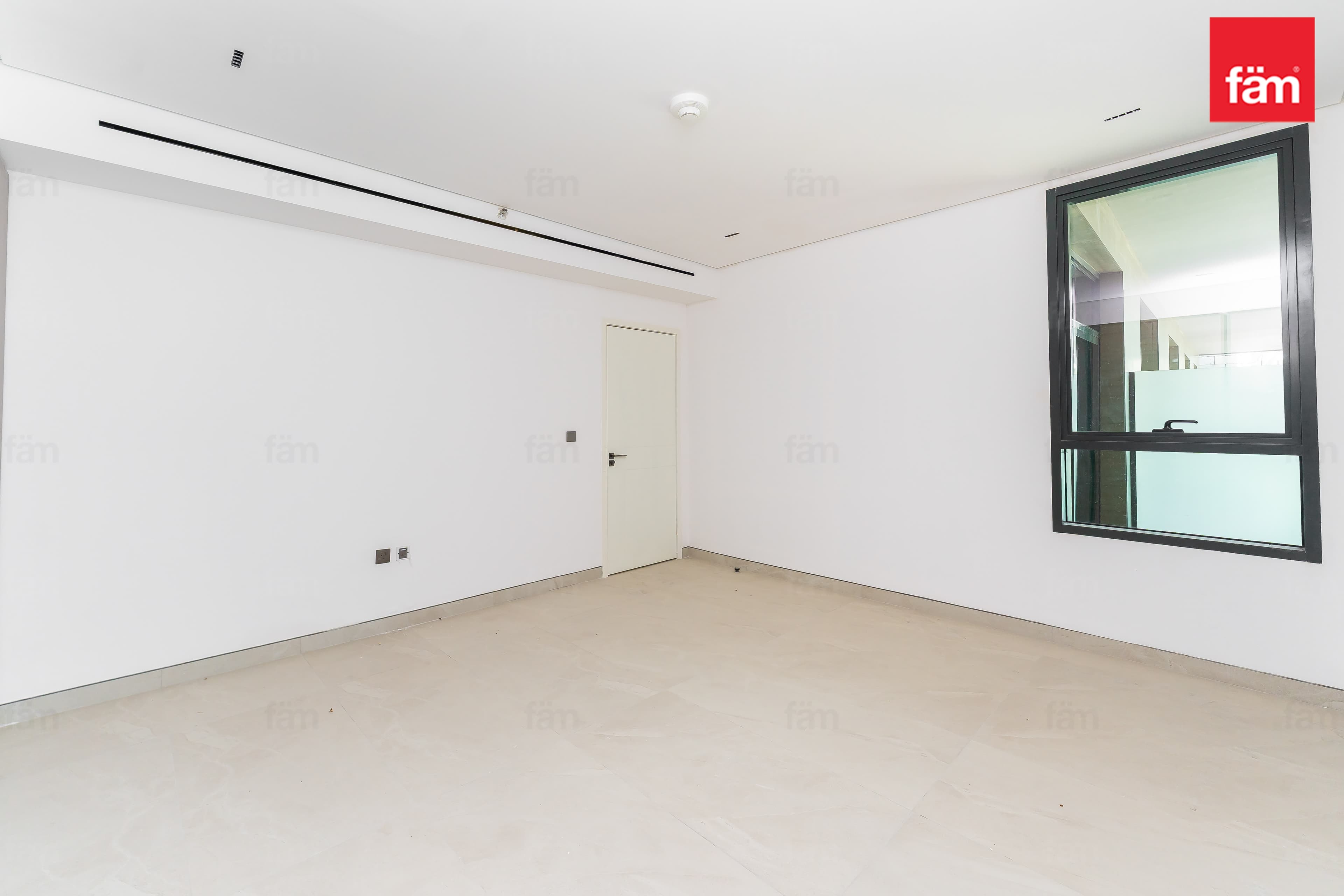 Brand New | Park-Facing | 12 Cheques Payment