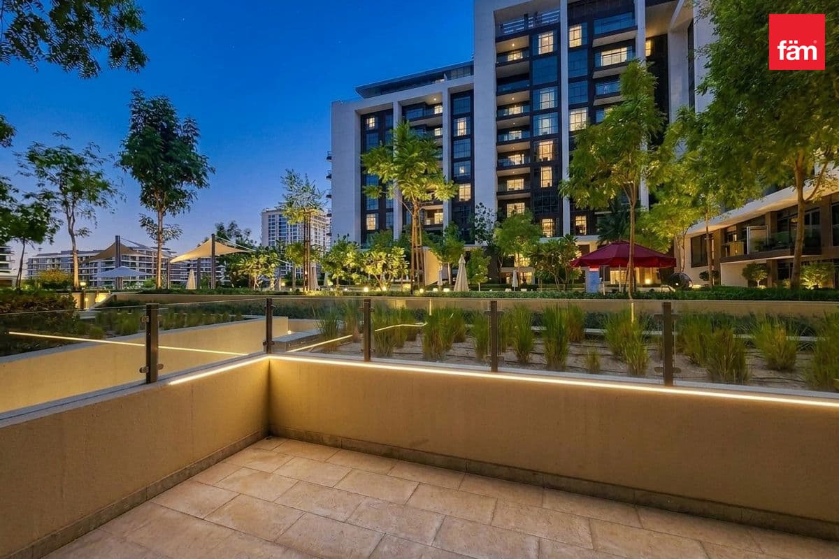Stunning 2 Bedroom|Park Pool View| Ready To Move