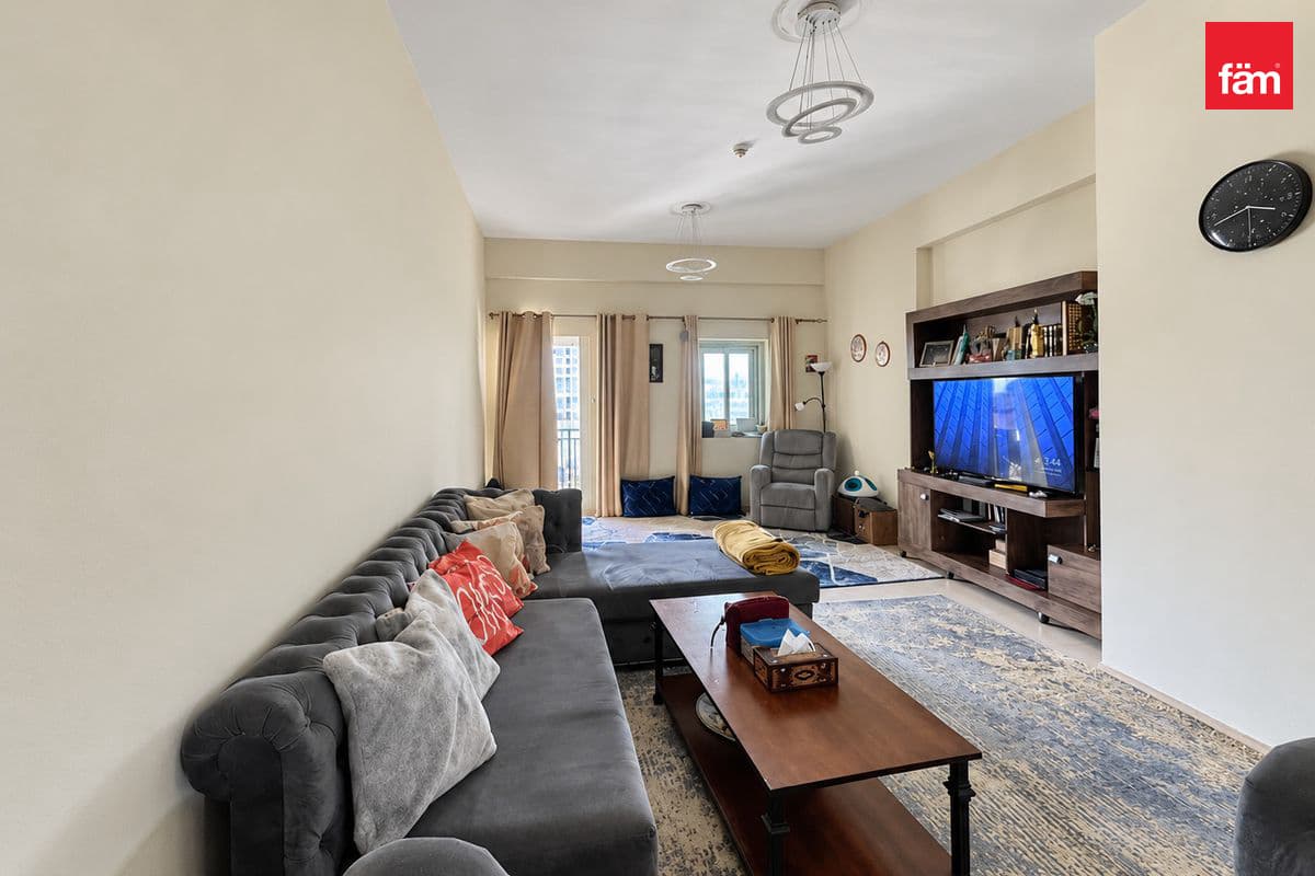 High Floor | Spacious Unit | Attractive Rent