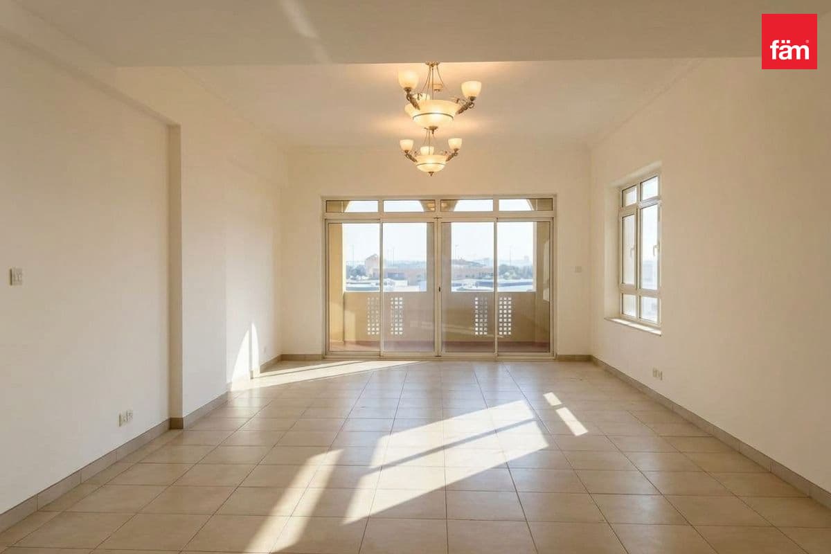 Comfortable Living | Closed Kitchen | Maid's Room