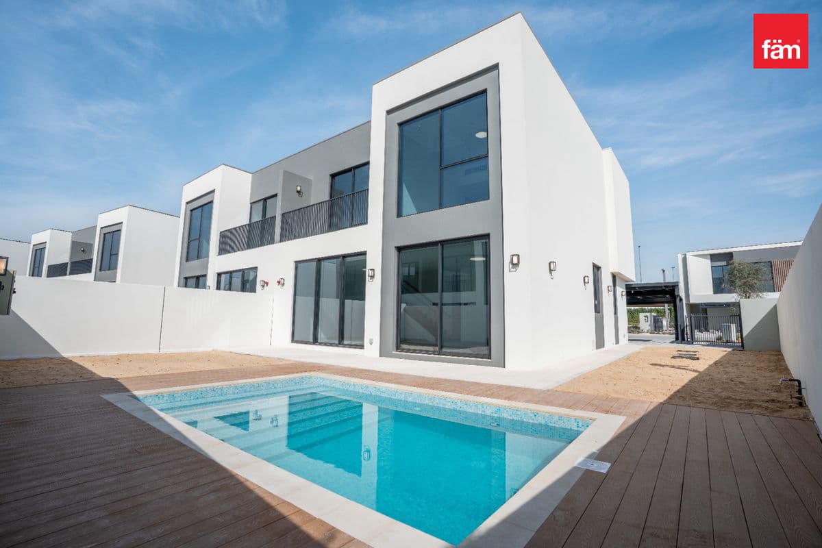 Prime Location Spacious 4-Bedroom In Al Badia