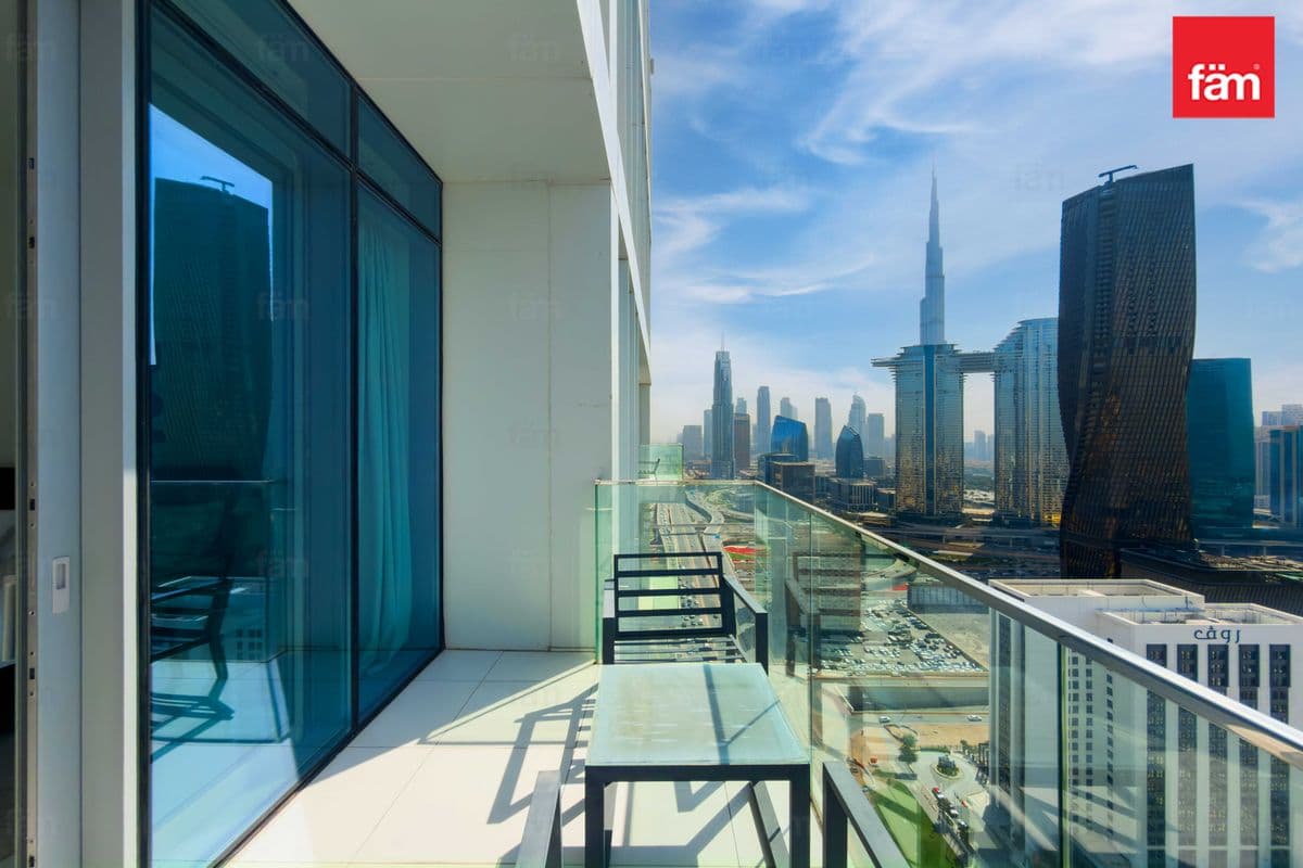 High Floor | Natural Light |Spacious |Sea Facing