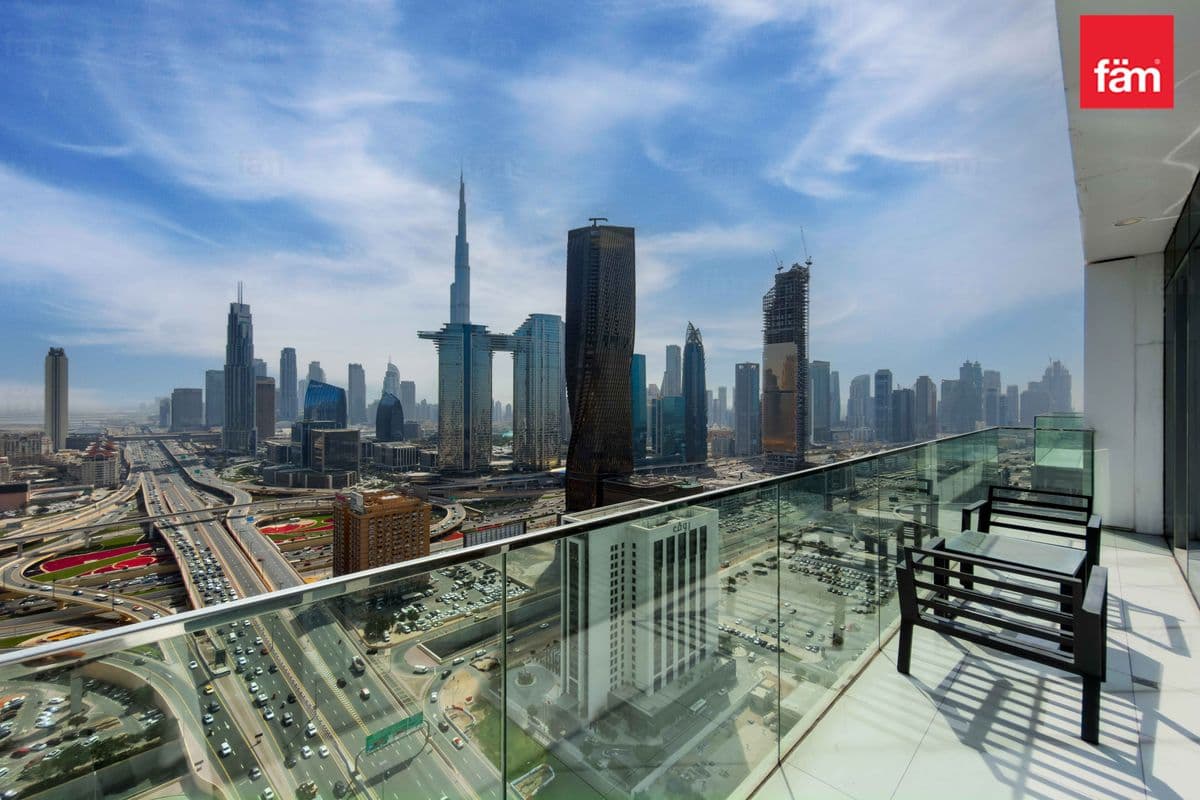 High Floor | Natural Light | Huge Size| Sea Views