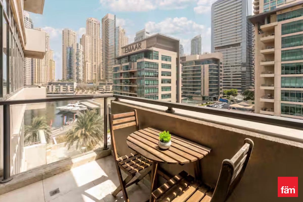 Marina Skyline |Fully Furnished | Near Metro
