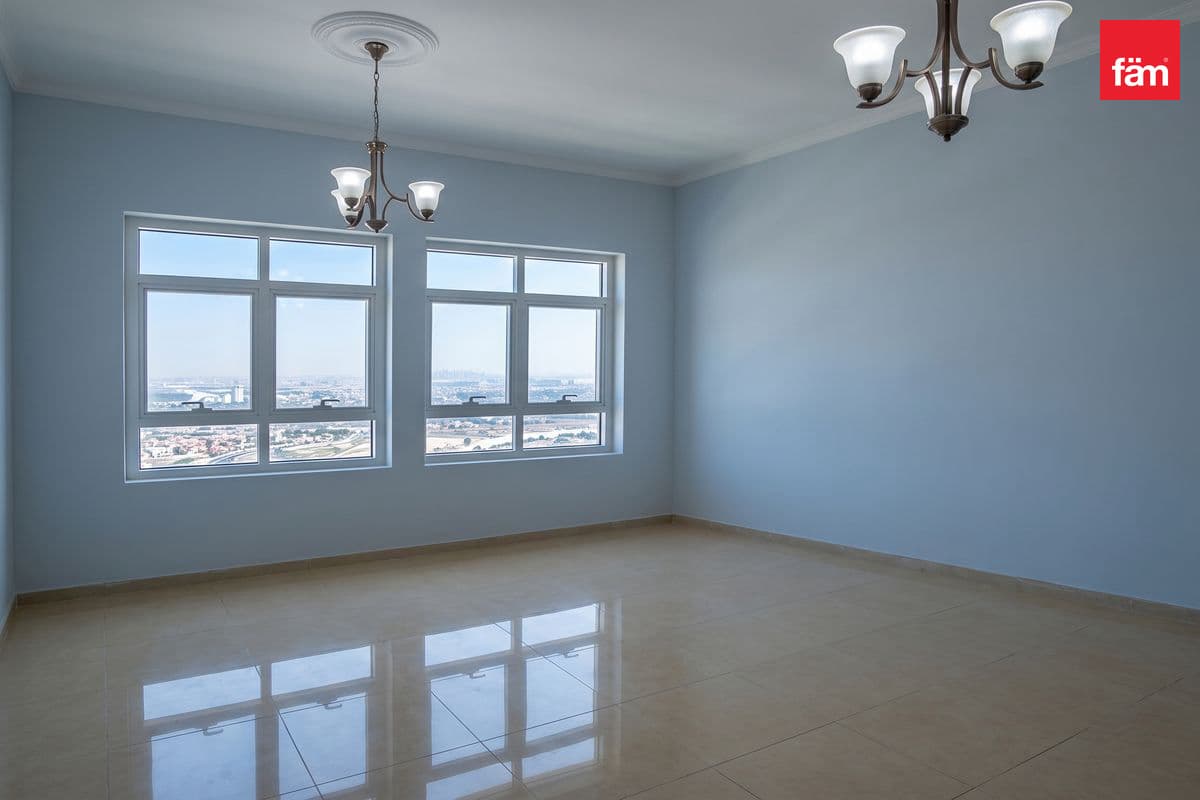 With Maids Room | Vacant | Chiller Free