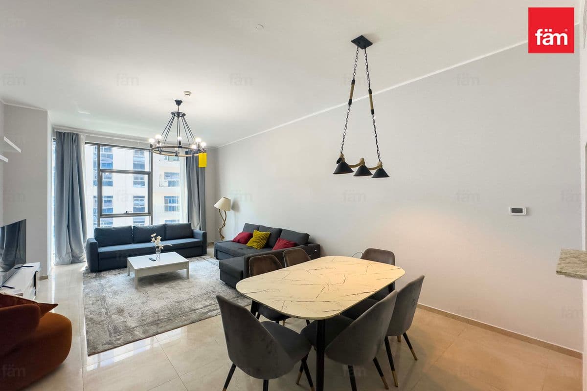 Vastu I Vacant Soon I Spacious I Close To Metro