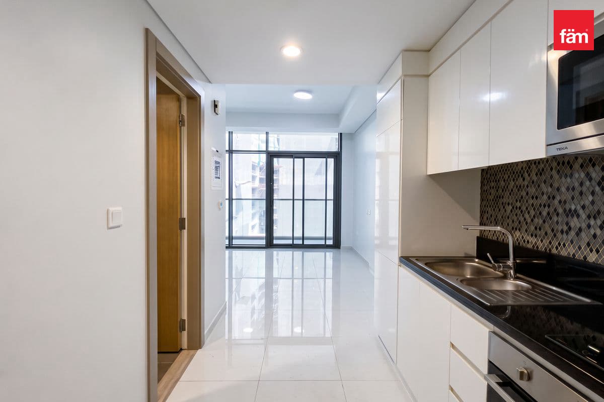 High-Floor Studio In Business Bay