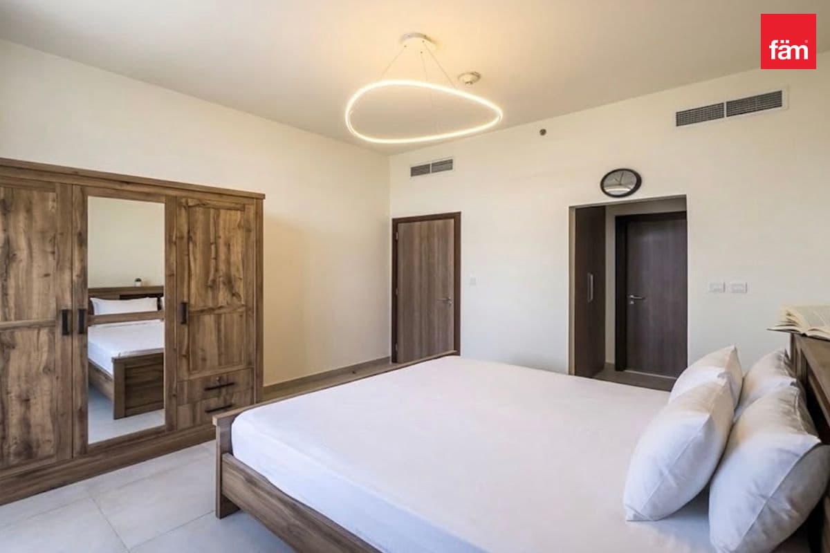 High Floor | Furnished | Motivated Seller