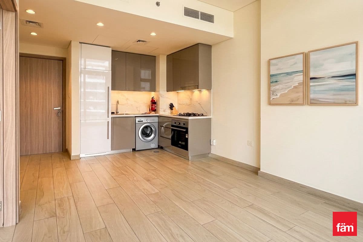 Waterfront | Prime Location | Modern Amenities