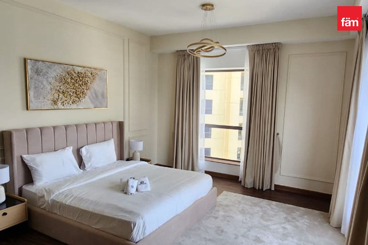 Fully Furnished I Upgraded I Marina View