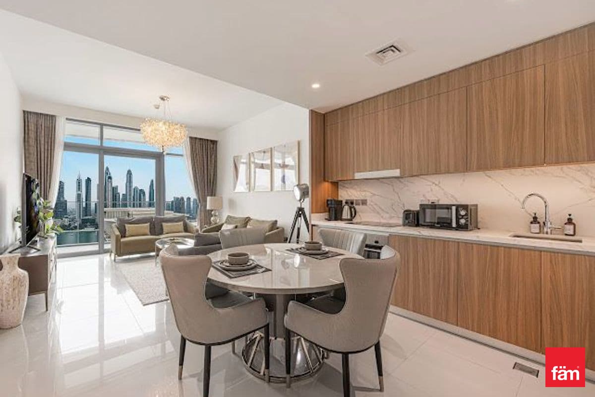 2 Cheques | Full Marina Views | Private Beach
