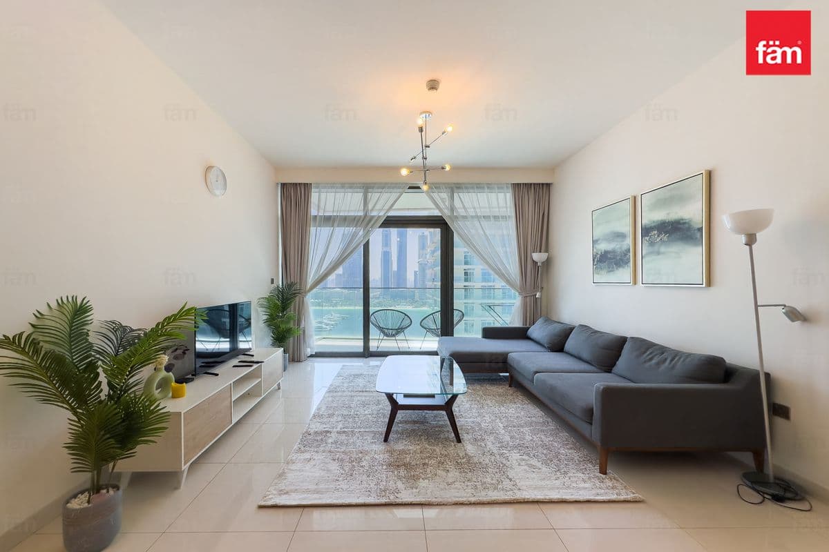6 Cheques| Sea View | Furniesd| Bright.