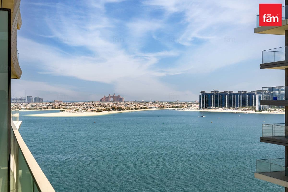 Full Palm View | Luxurious 1br | Private Beach
