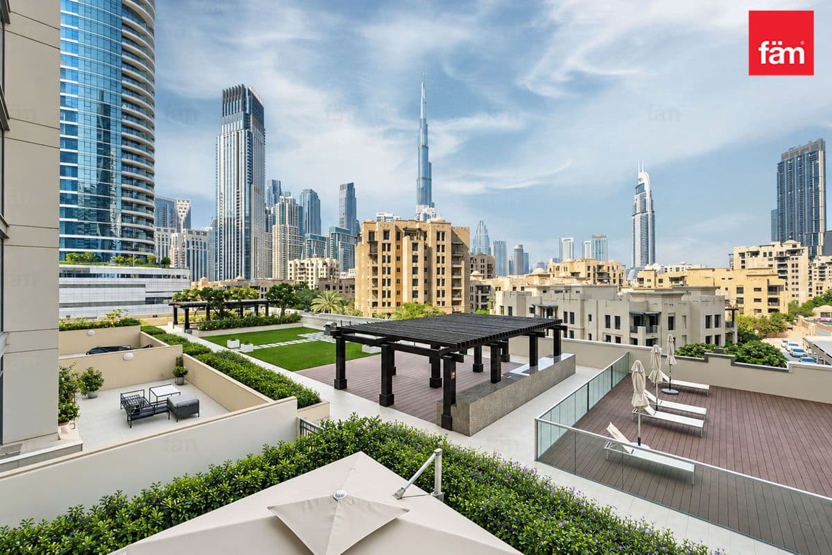 2br Plus Maid | Pool And Partial Burj View