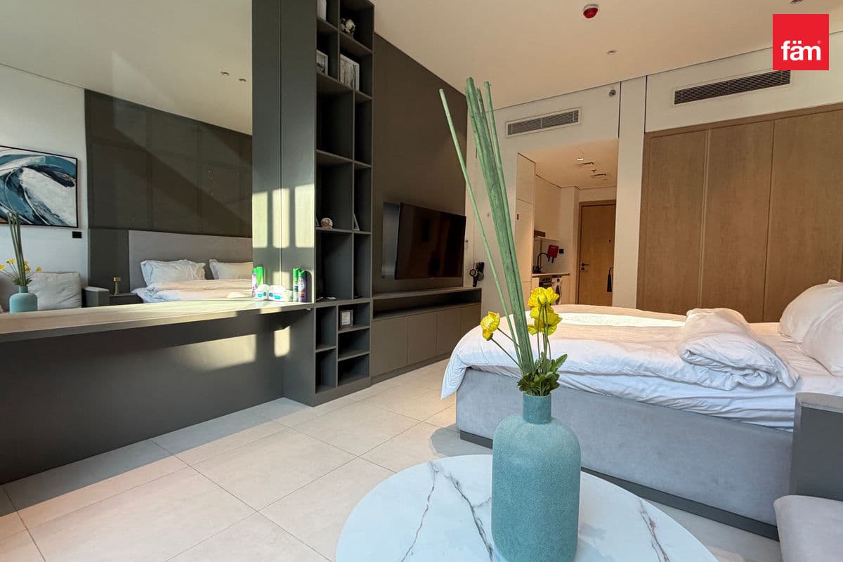 Luxury Furnished Studio Ready To Move | Vacant Now