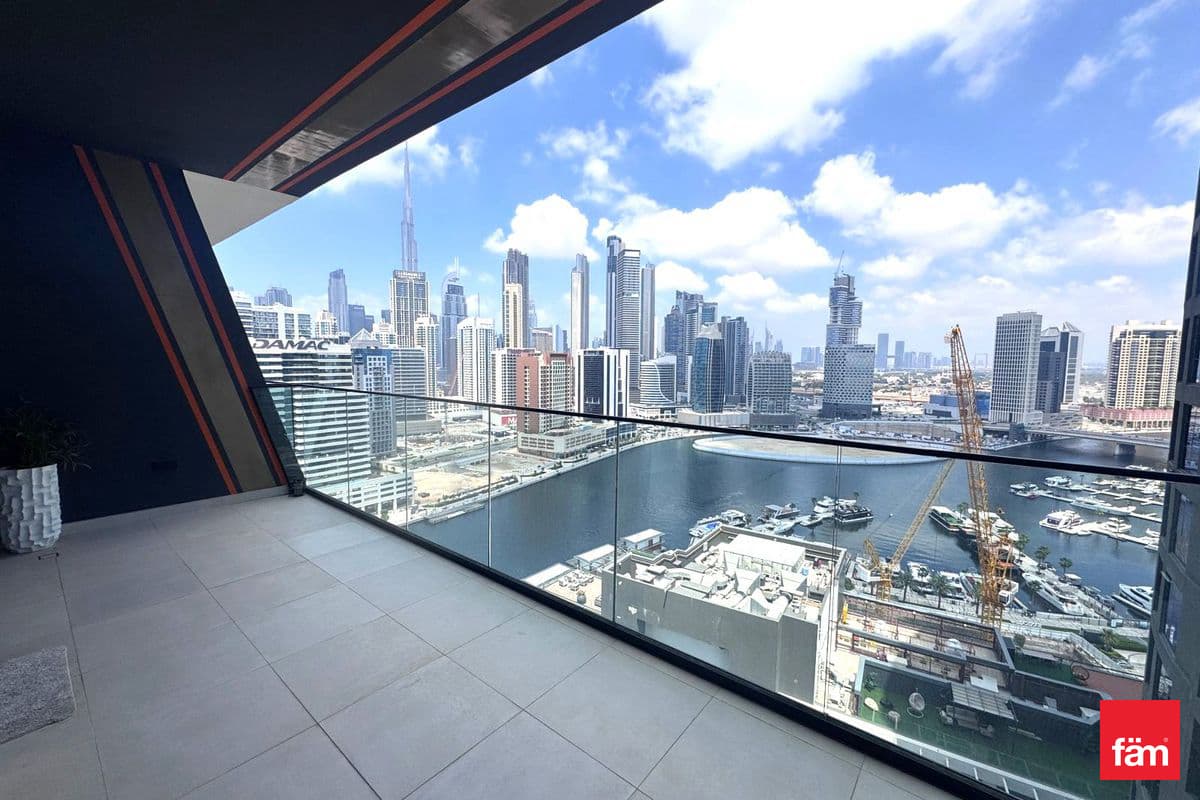 Luxury | Fully Furnished | Burj Khalifa View