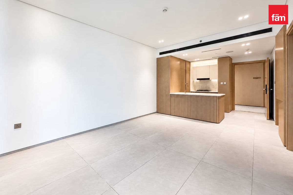 Smart Home | Brand New| High Finishing