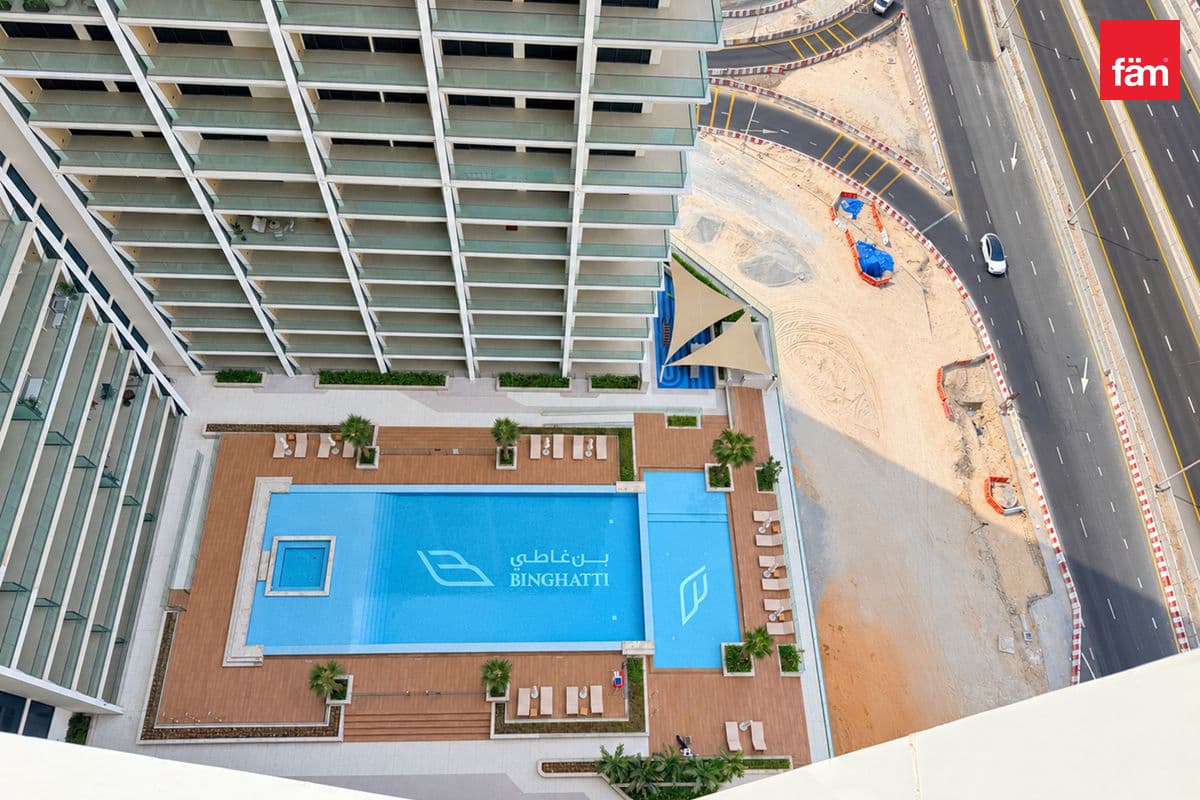 High Floor | Pool View | Bright Unit