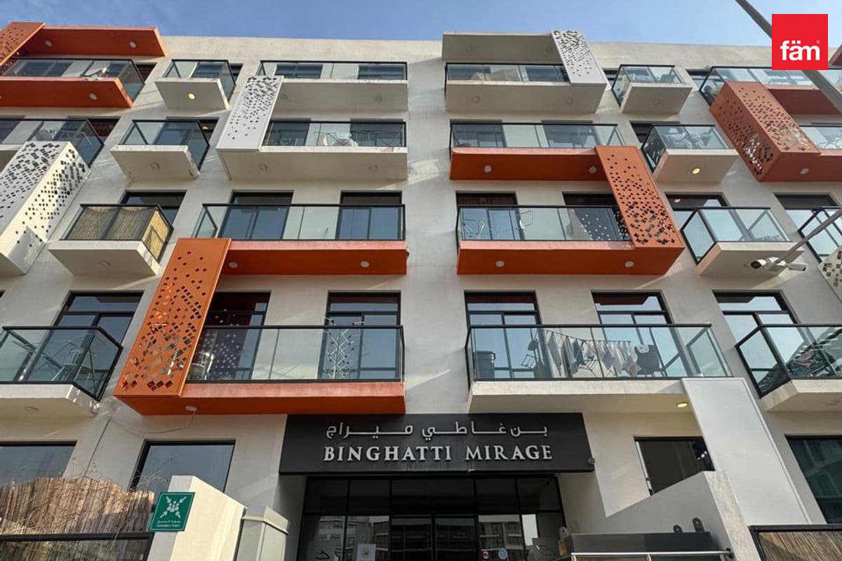 Spacious APT, Open Community View, Cheap Price