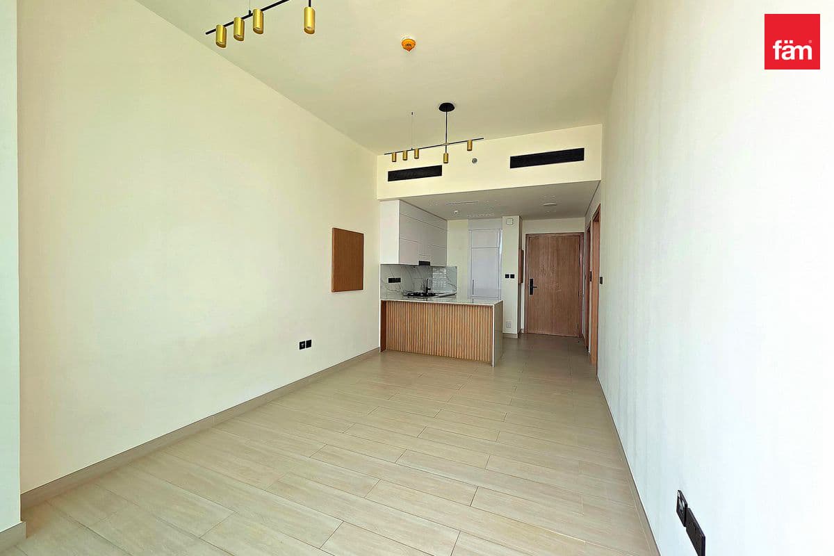 Spacious 1 Br | Fitted Kitchen | Keys In Hand