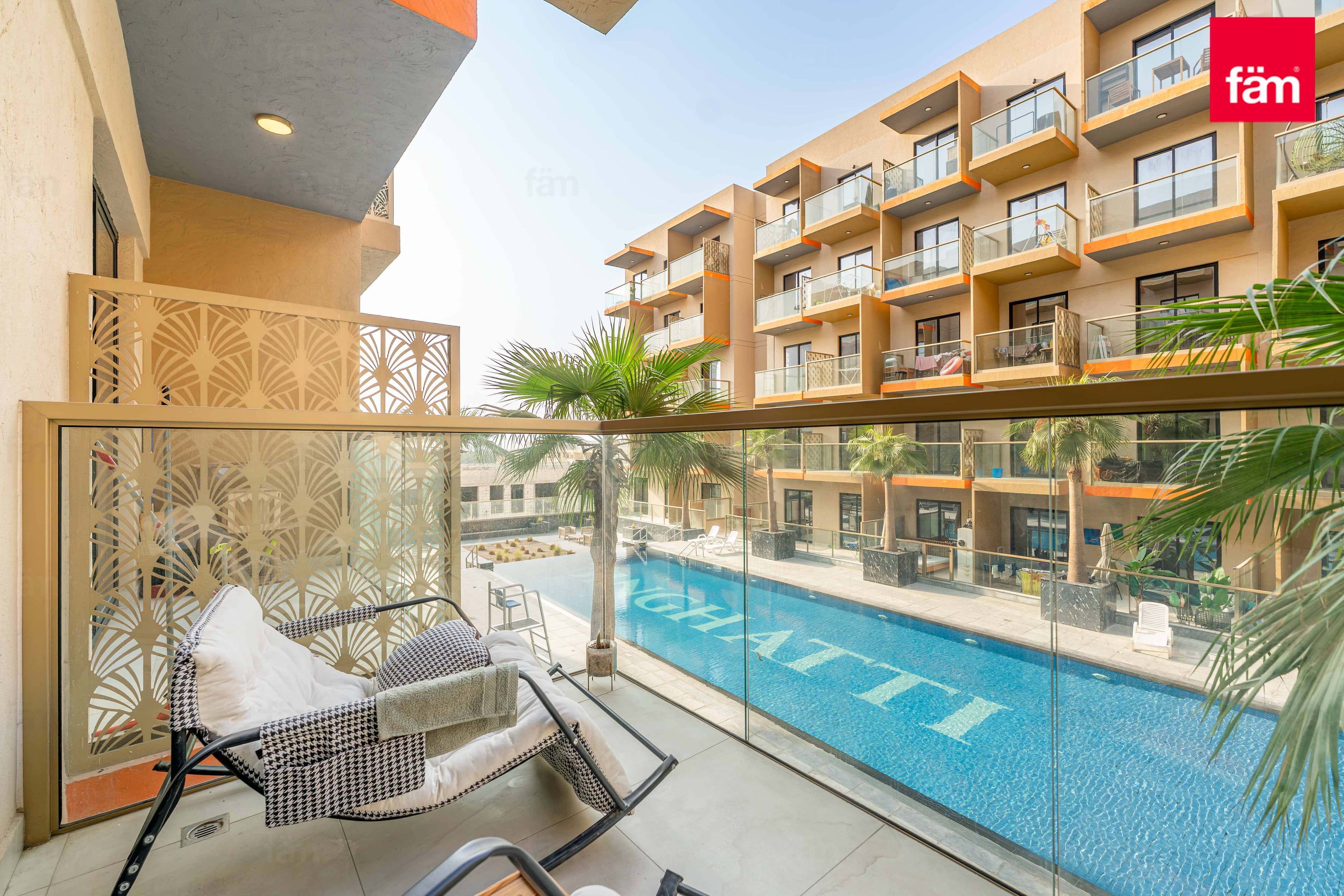 Elegant 1br | Furnished | Pool View | Jvc