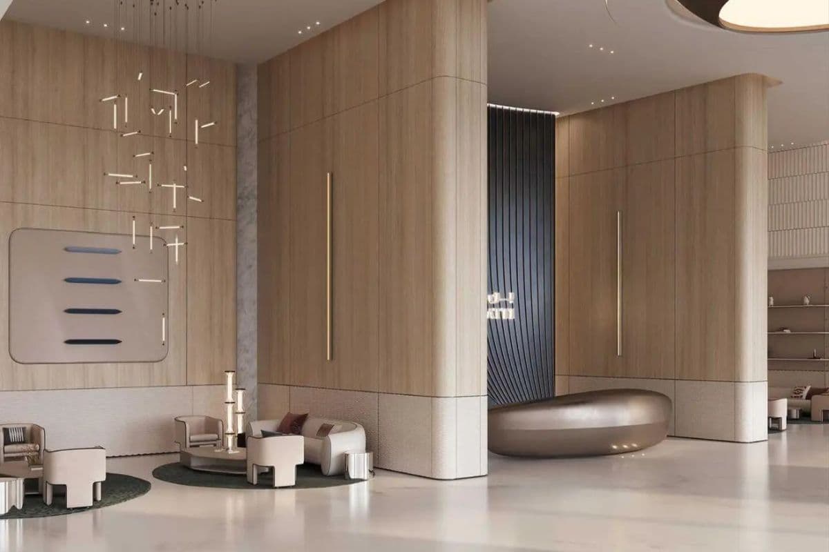 Op Price | High Floor | Luxury | Waterfront Living