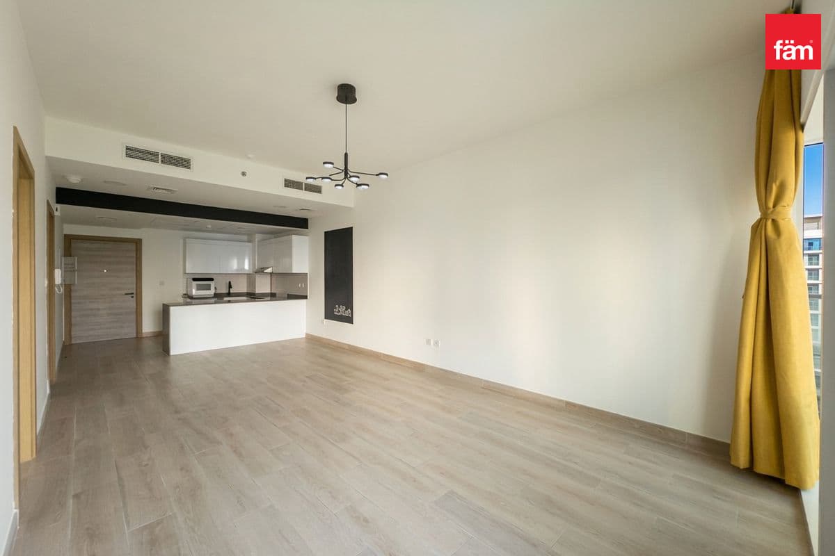 Large Two Bed With Sunset Views | High Floor