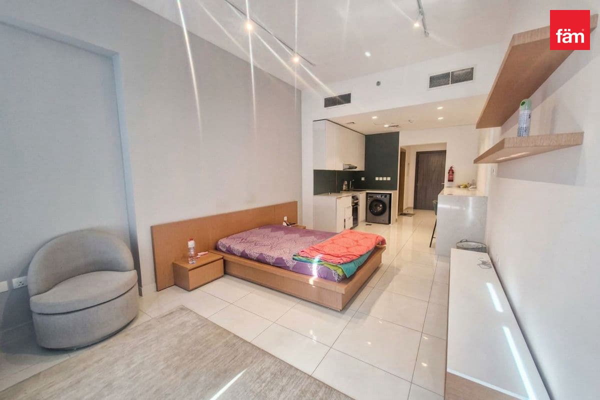 Spacious | Vacant | Furnished | Prime Location