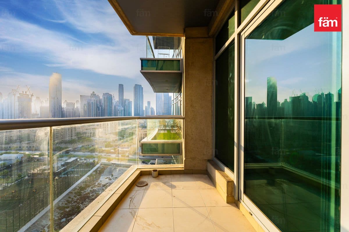 Ready To Move | Luxury Location | Spacious