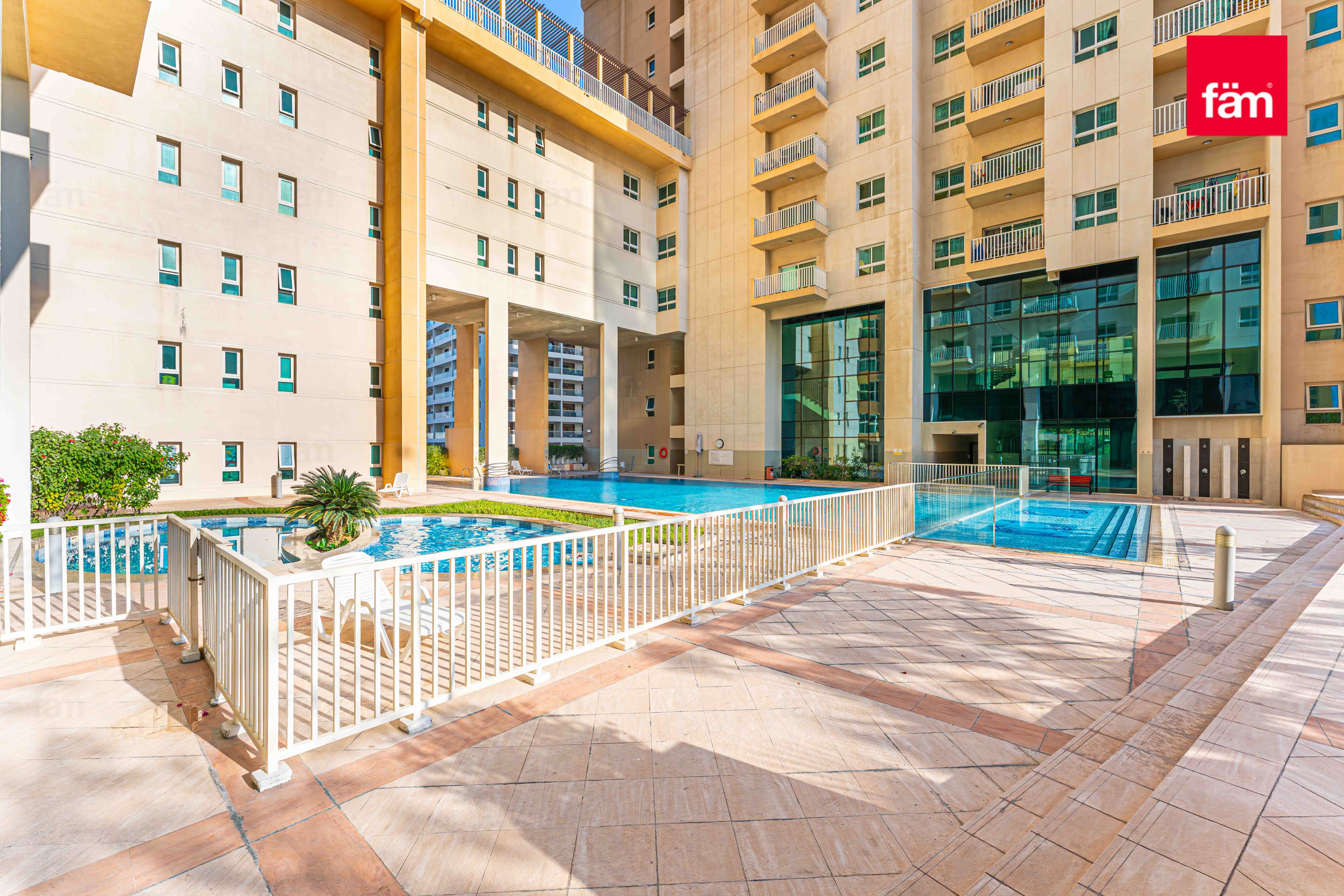 Fully Renovated 3br+Maid | 2 Parking | High Floor