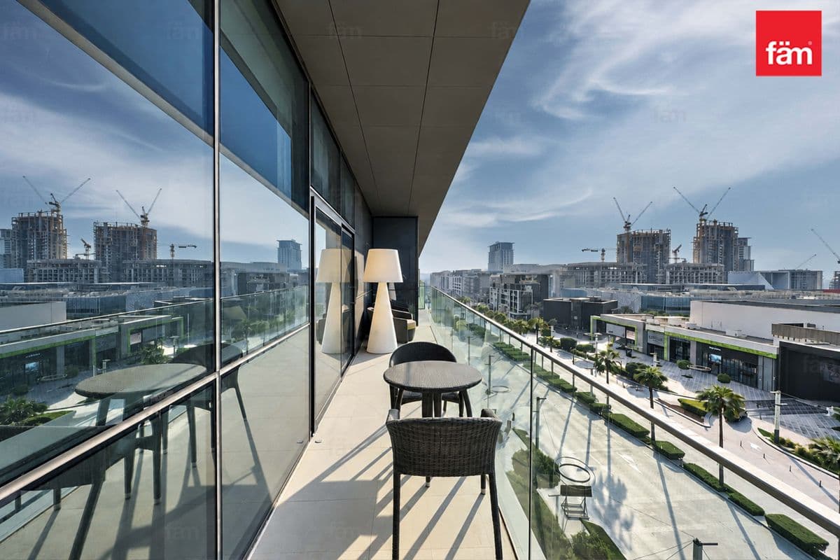 High Floor | Boulevard Facing | Vacant