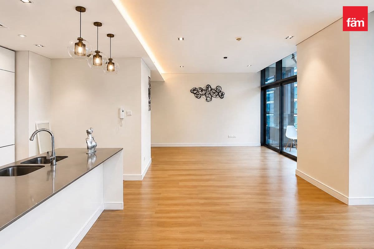 Ready To Movei-In | | Prime Location | Spacious |