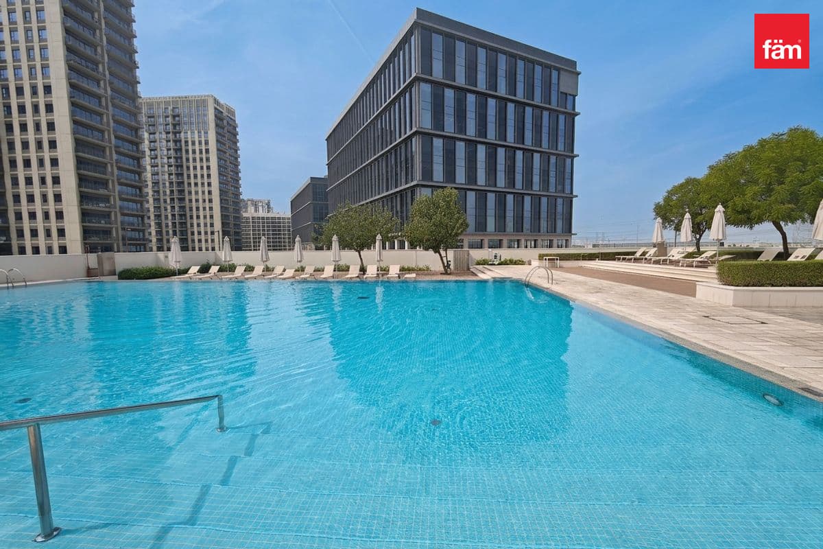 Pool View | Flexible Cheques | Low Floor | New