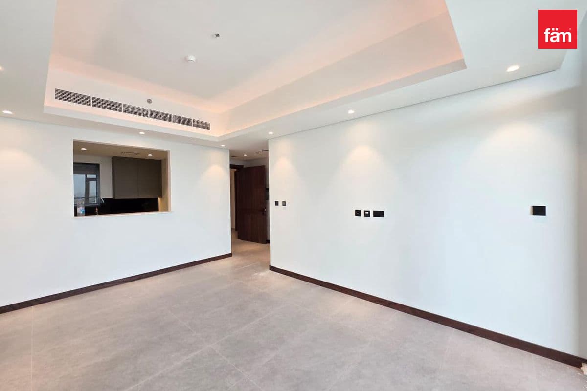 Ready To Move | Brand New | Open-Plan Living