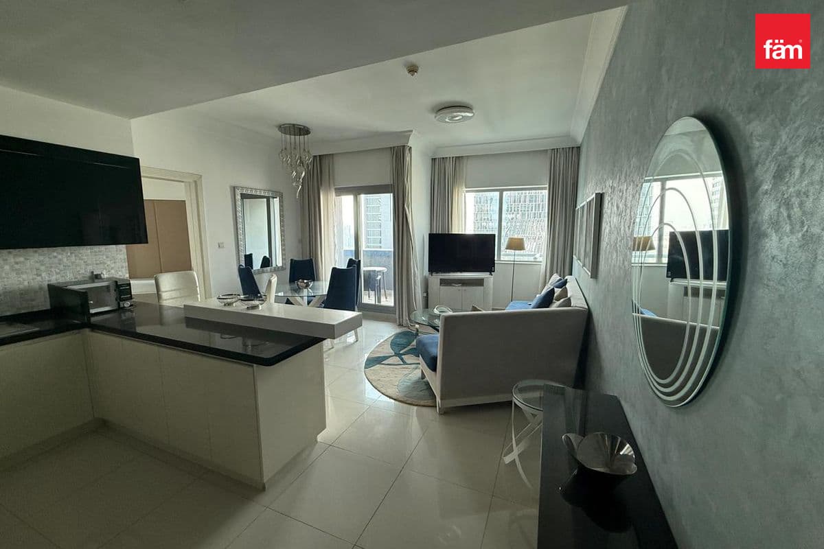 Furnished | High Floor | BLVD View | Chiller Free