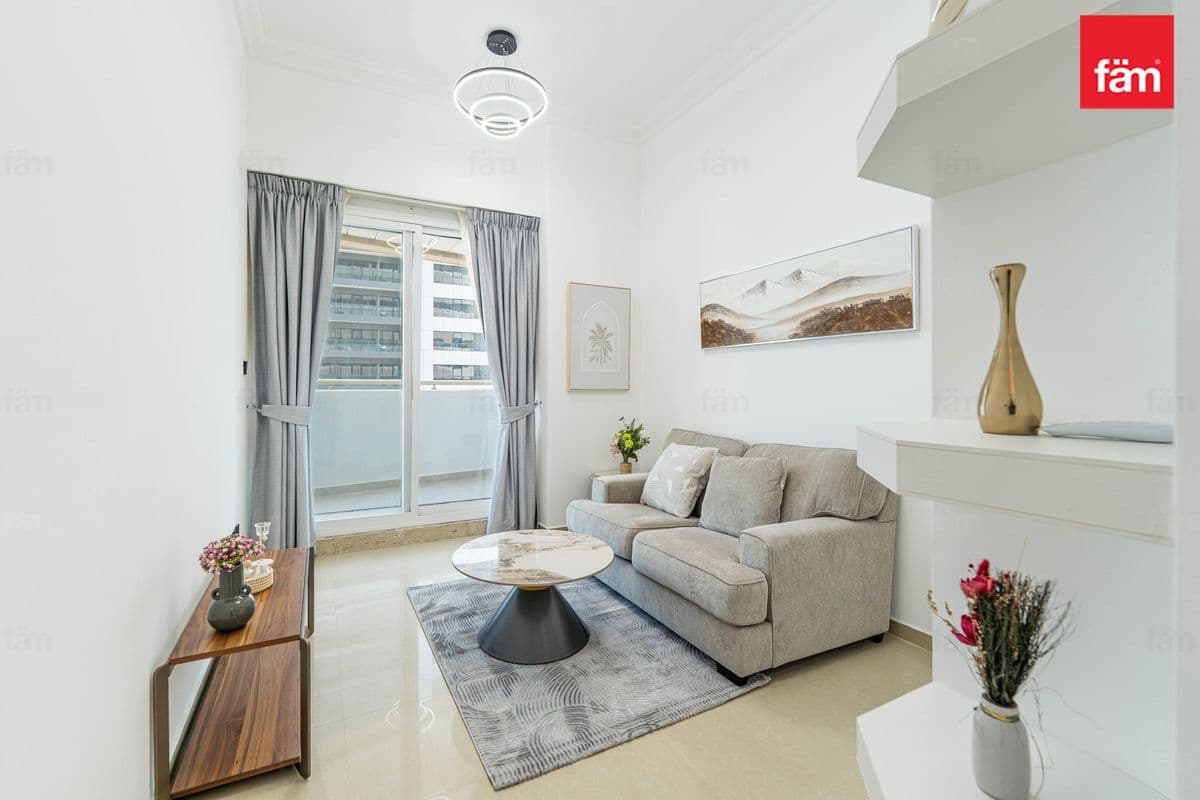 Upgraded And Good Quality Fully Furnished
