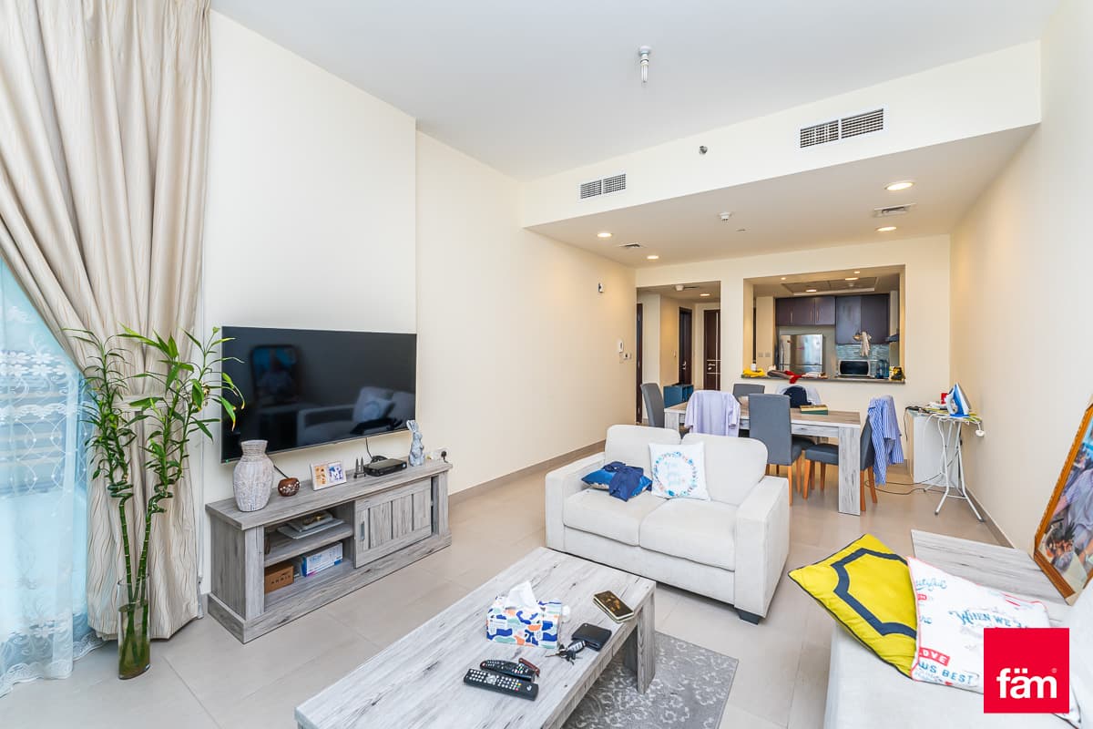 Waterfront (Unobstructed) | Largelayout | Laundry